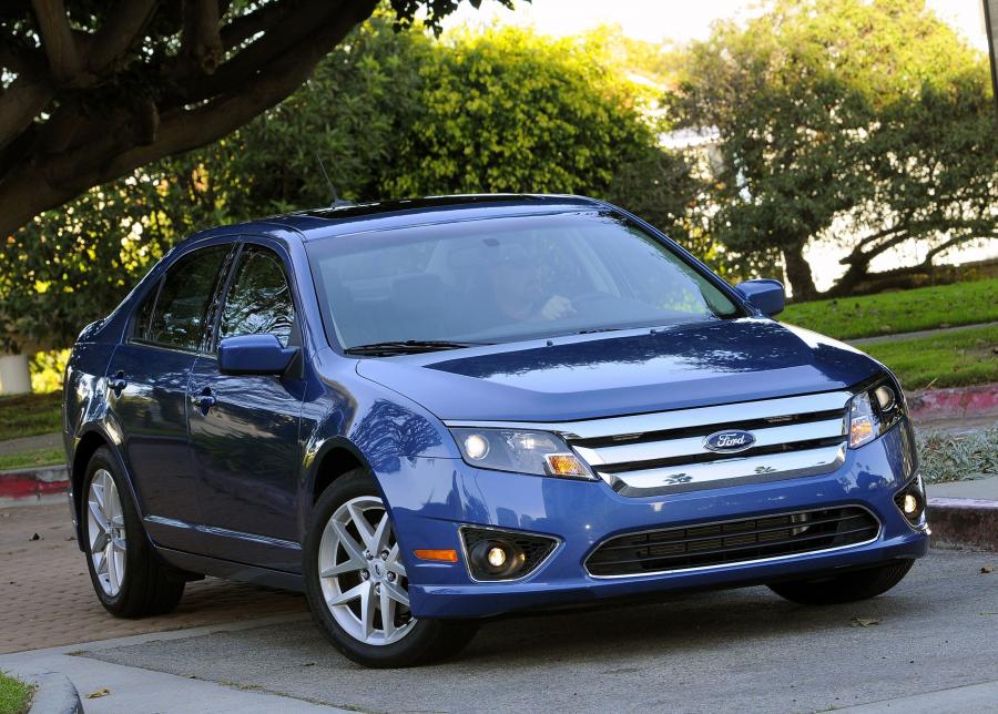  Ford Fusion America 2010 года  (фото 7 из 9)
